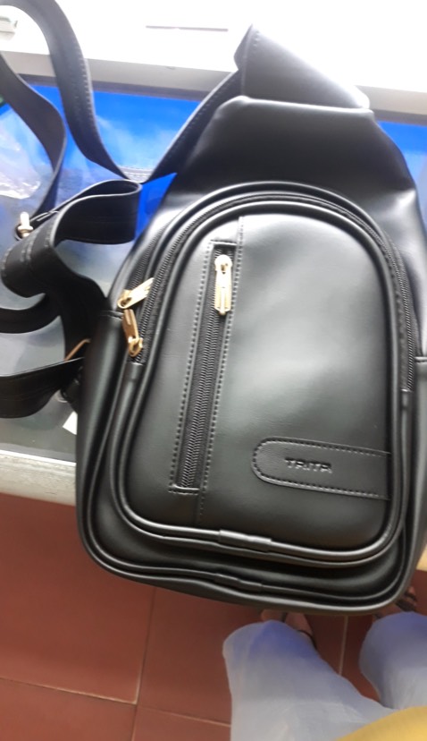 Thiết kế mẫu mã rất đẹp, chất mềm, hàng giống ảnh, rất hài lòng về giá cả và chất lượng, sẽ mua tiếp ủng hộ shop.