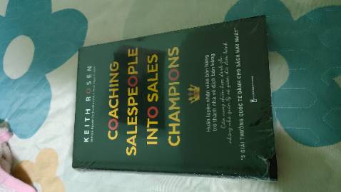 Sách nội dung hay, bìa đẹp, in ấn tốt chất lượng dịch vụ tiki luôn tốt