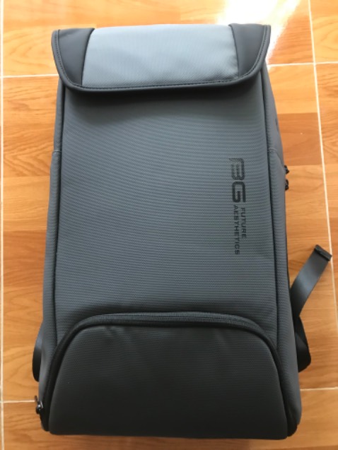 Kiểu dáng thiết kế đẹp, thời trang, màu sắc đẹp, chắc liệu vải mềm mịn....shop đóng gói rất kỉ, giao hàng trước ngày đã hẹn.