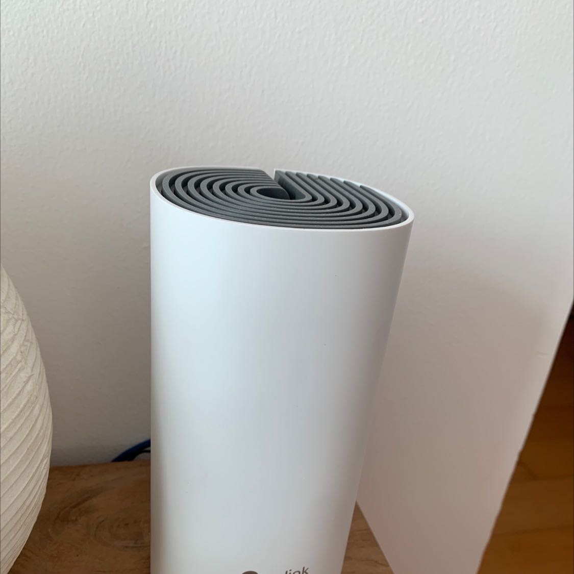 Mình đã nhận và dùng được vài tháng, chưa xảy ra trục trặc nào, chạy vẫn mượt như ngày đầu.  Kết nối và set up trơn tru, không lỗi. Shop giao hàng nhanh và vọ gói rất cẩn thận nên hàng đến không bị hư hỏng, móp méo.