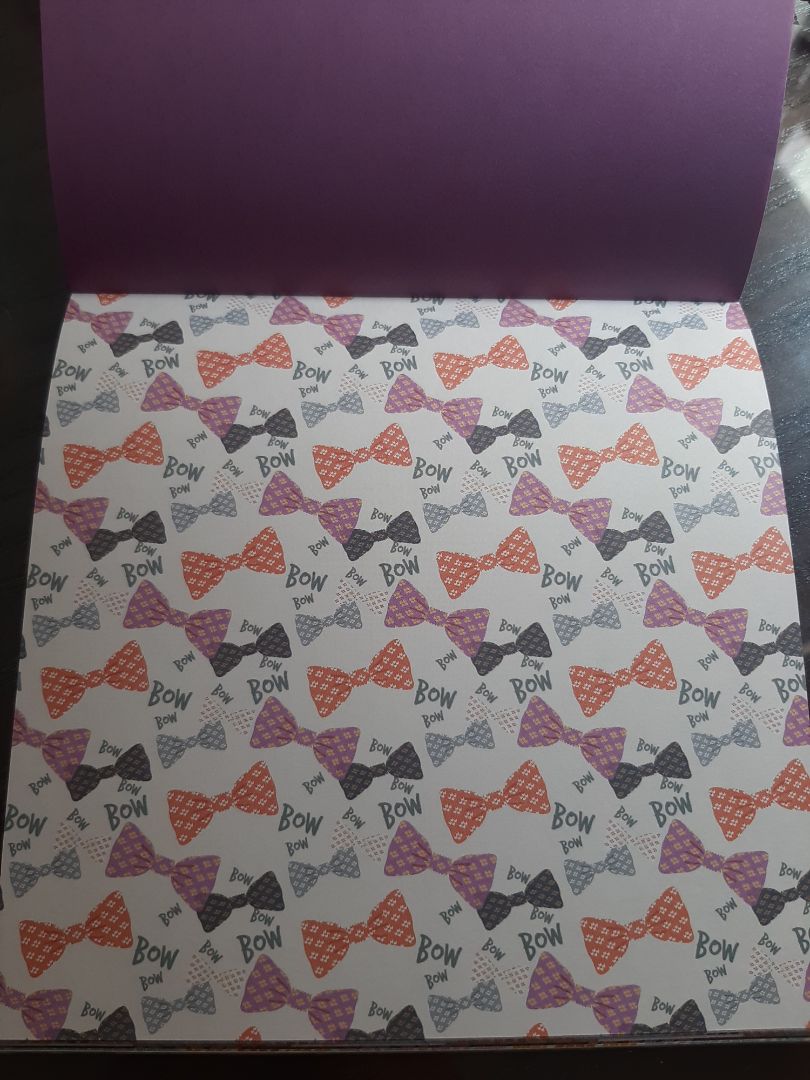 giấy dày, họa tiết xinh lắm. xếp origami đẹp
rất đáng mua