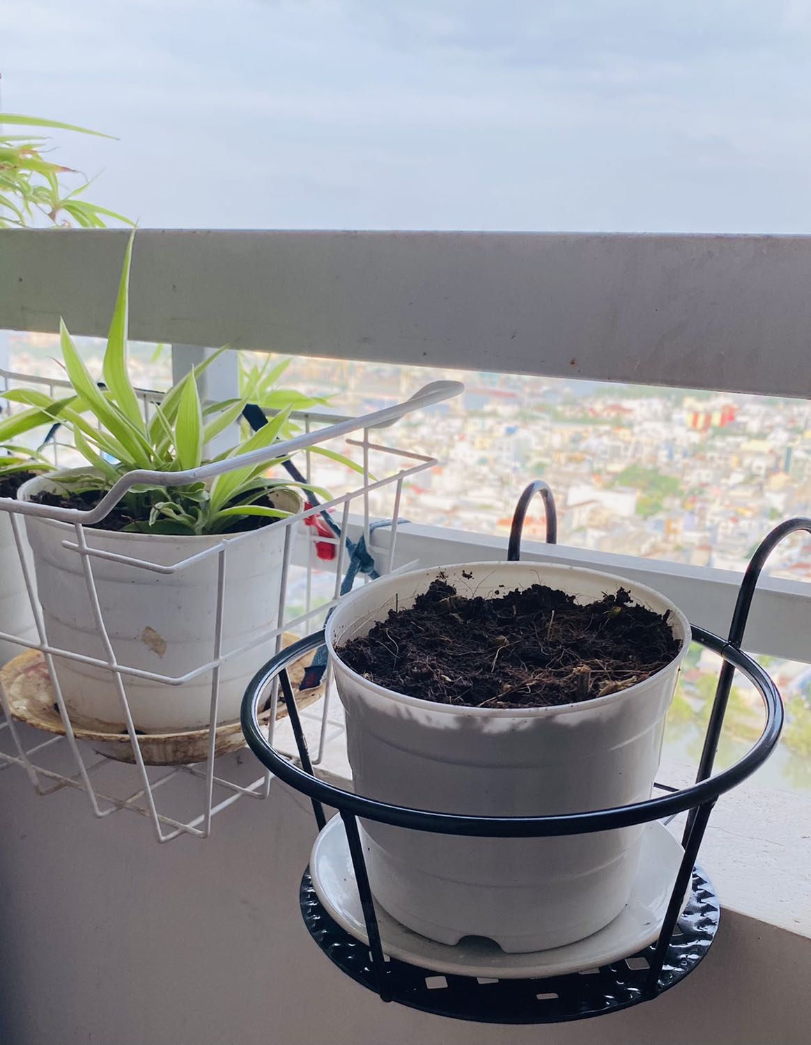 Cứ lo sp bị yếu hay lỗi nhưng khi nhận hàng sp chắc chắn, ko bị lỗi, giá chỉ 99k/5 cái. Mình thấy rất hài lòng 🥰