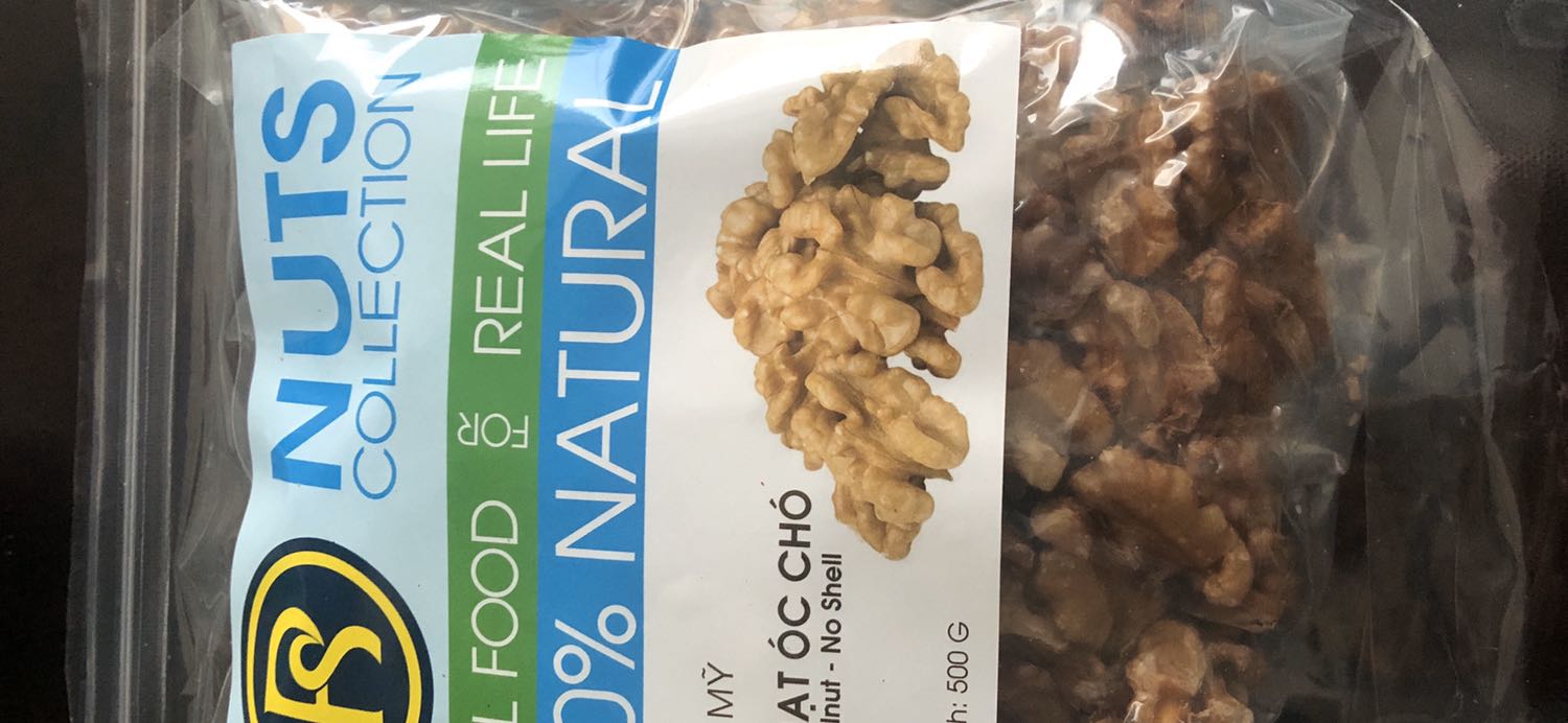 Lần đầu tiên ăn hạt óc *** nhưng sao nó đắng thế không biết! Hạt óc *** có vị đắng tự nhiên hay sao các bạn? 
Tiki giao hàng nhanh- đóng gói cẩn thận- nhân viên tiki thanh lịch
