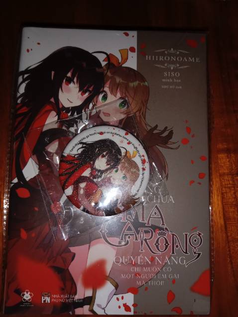 Bìa rất rất đẹp, rất bắt mắt, màu đẹp... Nói chung là rất hài lòng
Giao hàng nhanh nữa, mới đặt hôn trước hôm sau giao liền