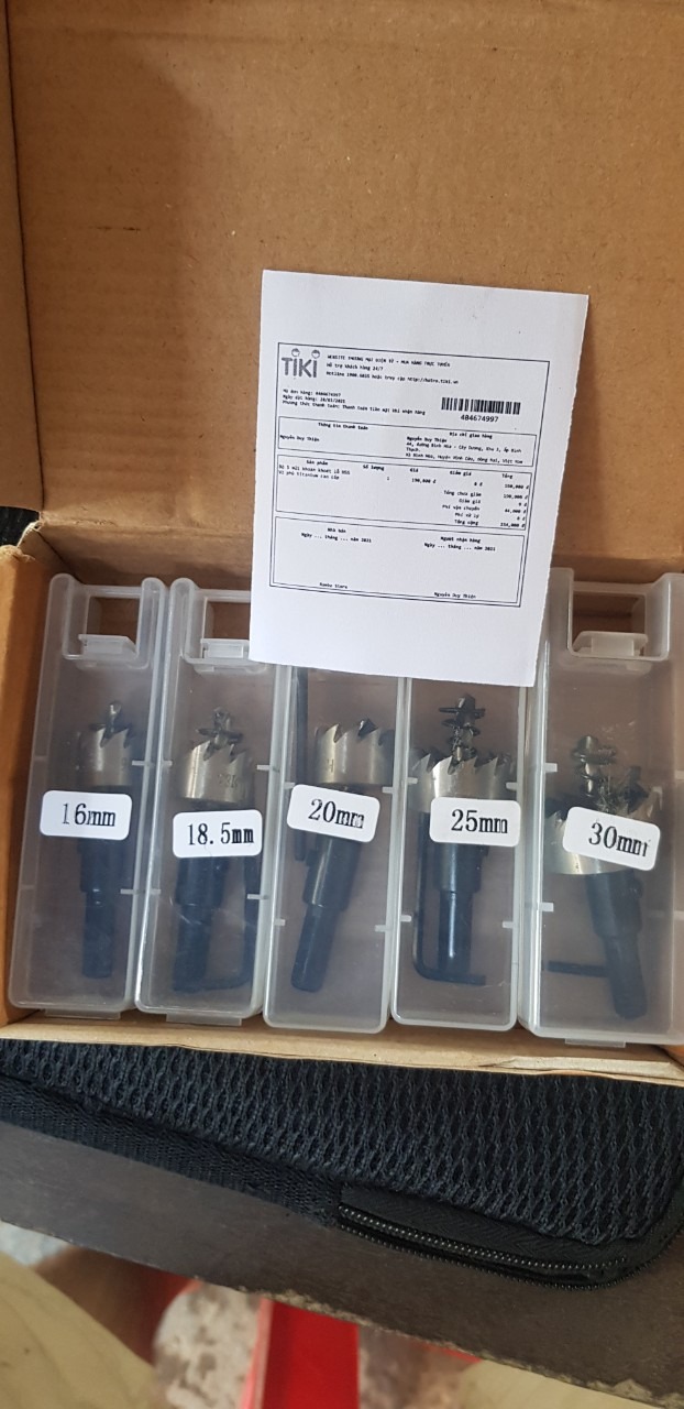 Sản Phẩm không hài lòng. Vì Hàng giao không đúng như, thông số, hình ảnh Hàng đã đặt. Mong Tiki xem lại xử lý lại đơn hàng cho đúng chuẩn hàng đặt. để đảm bảo uy tính của Quý Cty.