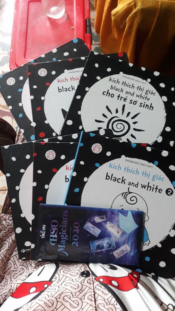 mua cho con mình và 1 bộ làm quà tặng và rất hài lòng. bìa cứng đẹp. được freeship. lần nào mua hàng cũng rất hài lòng với tiki trading