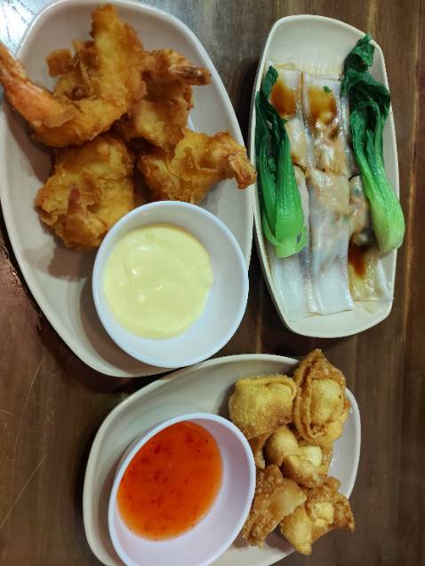 Thời gian vận chuyển rất hợp lí. Tôi đã đặt hàng với tâm thế hào hứng chờ đợi để được trải nghiệm sản phẩm và tôi không hề bị chờ mỏi cổ. Có thể thấy bên vận chuyển không quản ngại thời tiết và đường xá xa xôi để đưa sản phẩm cho tôi trong thời gian ngắn nhất.