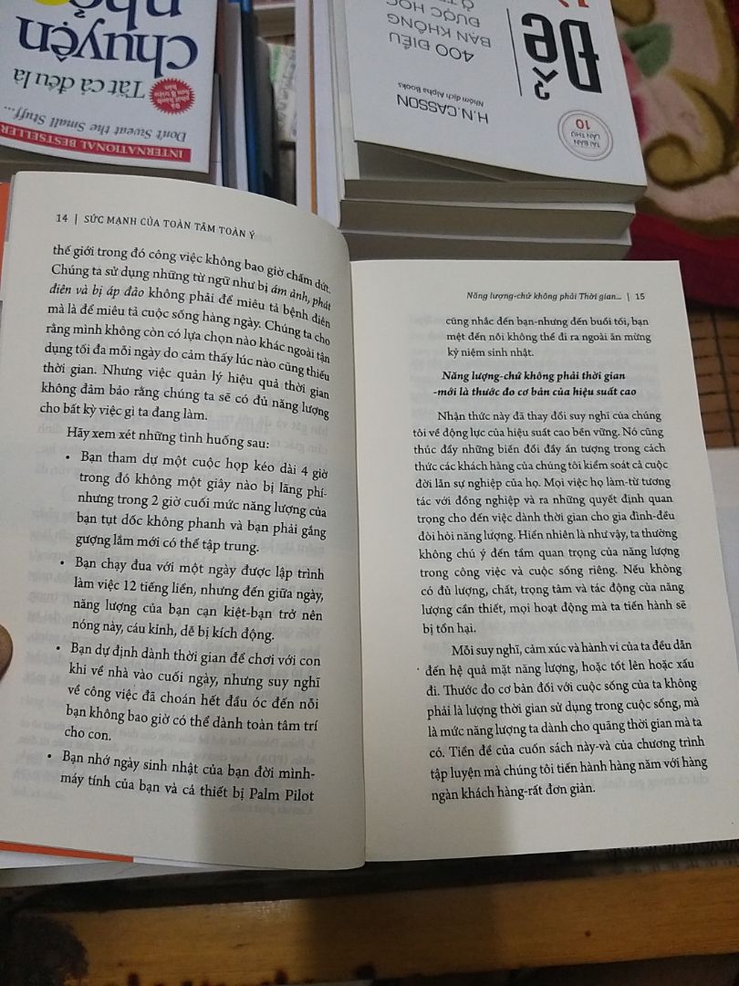 Cuốn sách chủ yếu trình bày các nghiên cứu về vc quản trị năng lượng trong vc tập luyện thi đấu và cv cs.Chủ yếu sao cho đạt dc kết quả cao nhất trong 1 chu kì.Hơi có thiên hướng phù hợp với thi đấu