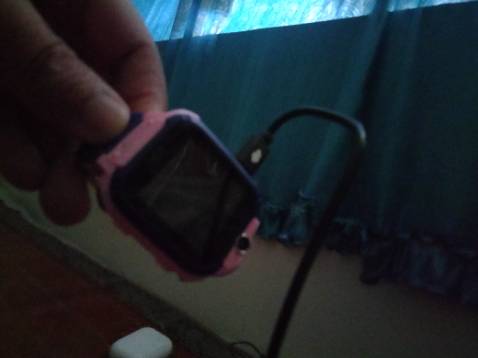 Không lắp được sim, ko sử dụng đc