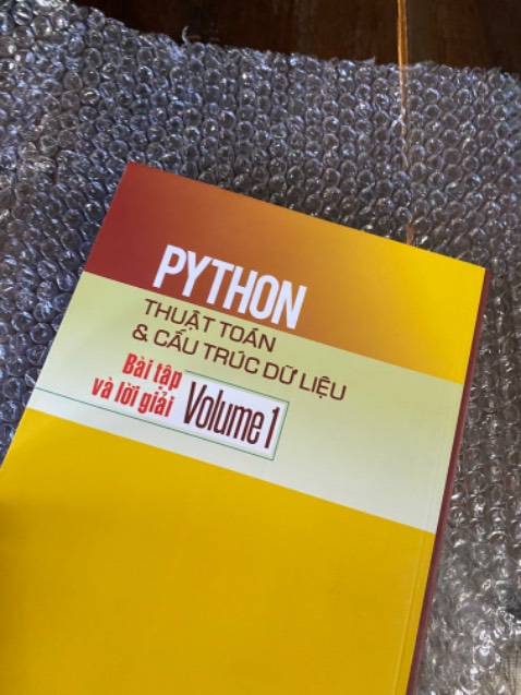 Có đóng gói bảo quản cẩn thận. Bìa sách màu đẹp…