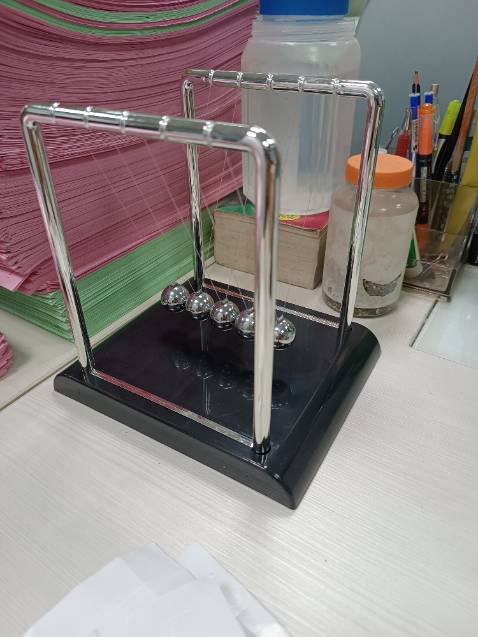 Con lắc vĩnh cửu nhưng ko bảo toàn được động năng, lắc xíu là ngưng