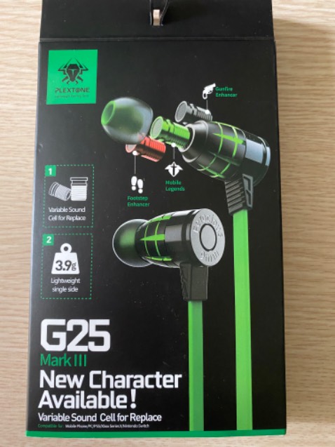 Giao nhanh, đóng gói kỹ
Phụ kiện đầy đủ như trên bao bì.
Tai nghe có âm thiên về bass, nếu nghe EDM thì good, nhưng nghe nhạc acoustic thì thấy hơi nặng nề
Filter màu đỏ tăng cường bass khá tốt, âm bass mạnh lên thấy rõ.
Tai nghe để gaming thì chuẩn luôn