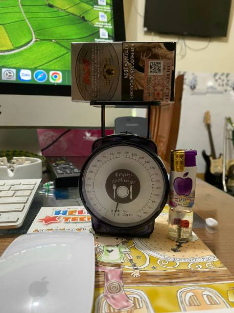 Tôi xin thề , tôi viết bình luận nầy để khuyến cáo Shop đừng *** người gạt tiền, vì nhân quả sẽ không tha một ai cả , Shop bán hàng đồ chơi con nít , chụp ảnh phóng to để *** người tiêu dùng , khuyên Shop nên sống chân thật nhé . cân nặng nhìn vào hơn nữa lạng
Nếu tiki còn dung chứa những người như thế nầy sẽ nguy hại Danh Tiếng Tiki mà thôi