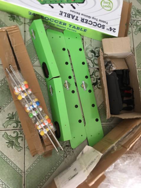 Giao hàng hơi lâu. Cảm ơn shop. Bàn bi lắc khá đẹp. Phụ huynh chơi với con rất vui. Dễ lắp ráp.