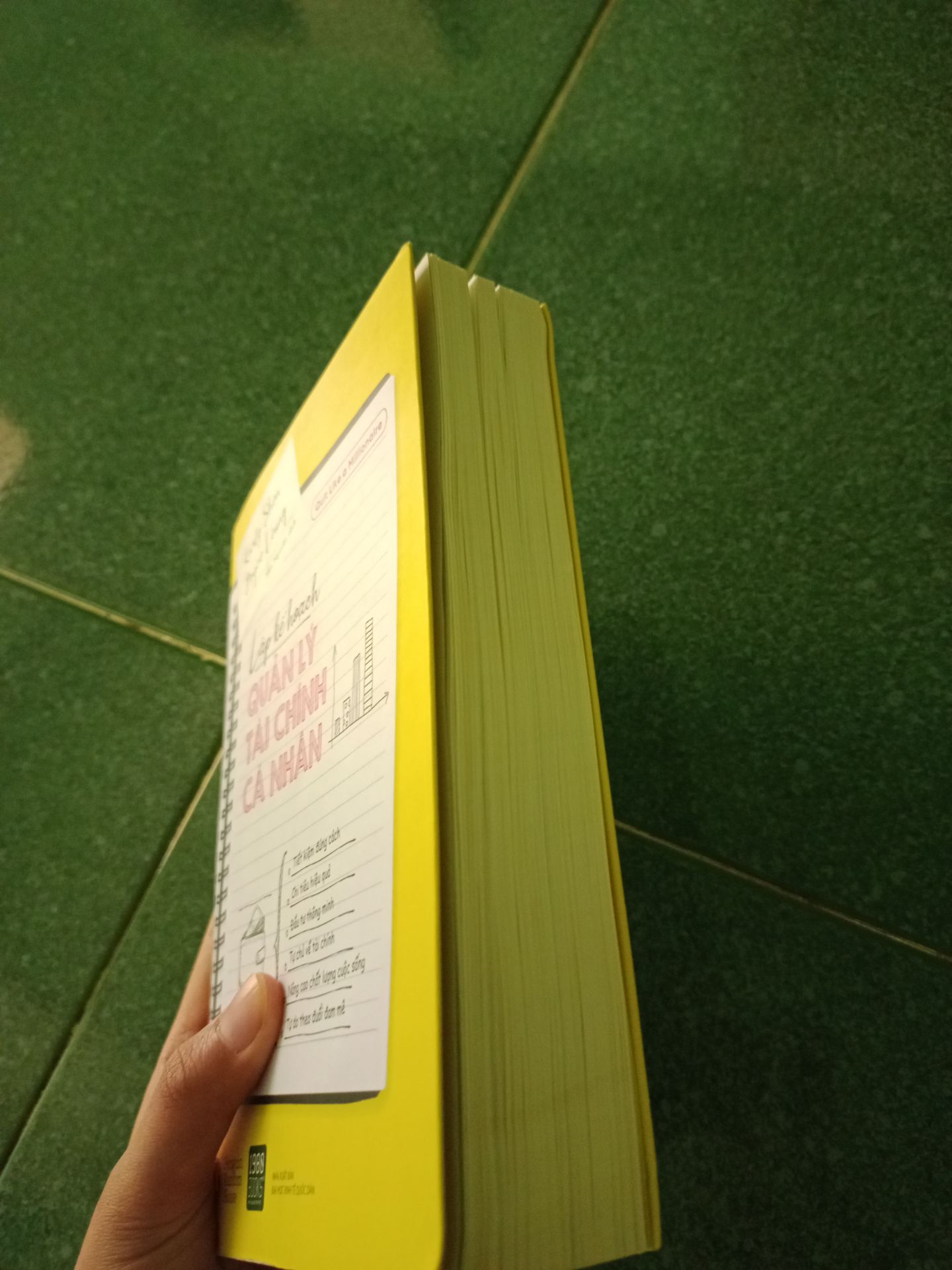 sách dày không còn là vấn đề, vì nội dung đem lại rất hữu ích. Vì tác giả là người Trung Quốc nên cũng có những cách nhìn rất châu á. Tuy nhiên, đa số ví dụ, phương pháp thì dành cho dân cư mỹ, Canada ( vì cô ấy sống ở đó). Nhưng đây là cuốn sách khai sáng tư duy về 3 kiểu làm giàu điển hình nhất và cô ấy thuộc kiểu thứ 3. Nên đọc.