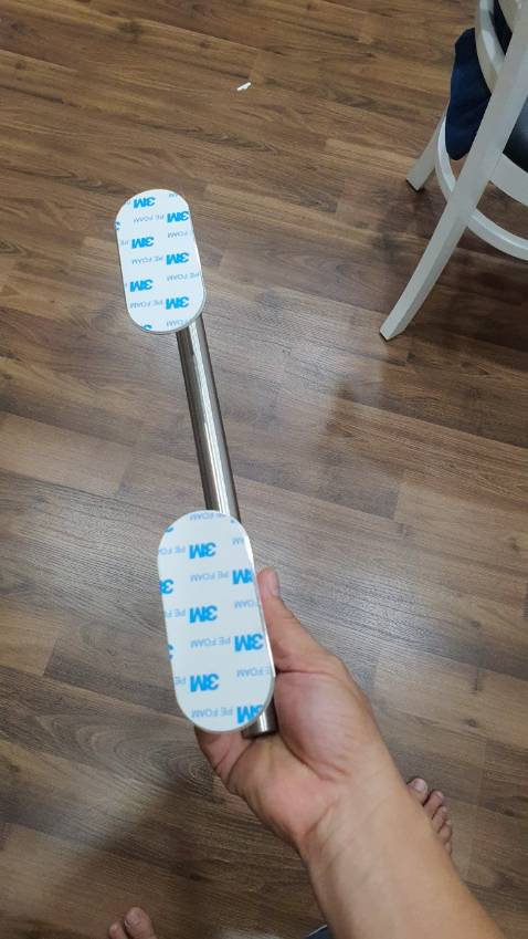 Xịn sò thật, tiện nhất là ko phải khoan, dính phát ăn ngay rất chắc chắn. Hàng đẹp giá rẻ hữu ích. Rất hài lòng