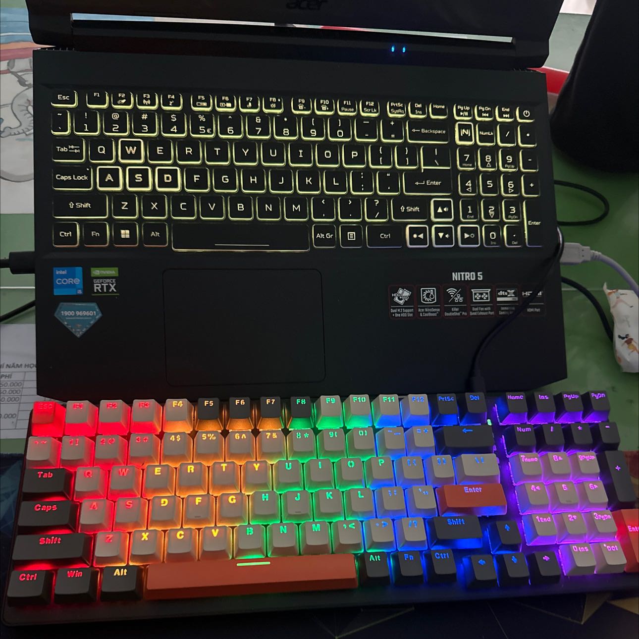 Bàn phím rất êm, phím nhay …hổ trợ khi bạn sử dụng bàn phím laptop lâu dài mà không lo vấn đề về cơ tay viêm khớp👍 Bàn phím rất êm, phím nhay …hổ trợ khi bạn sử dụng bàn phím laptop lâu dài mà không lo vấn đề về cơ tay viêm khớp👍