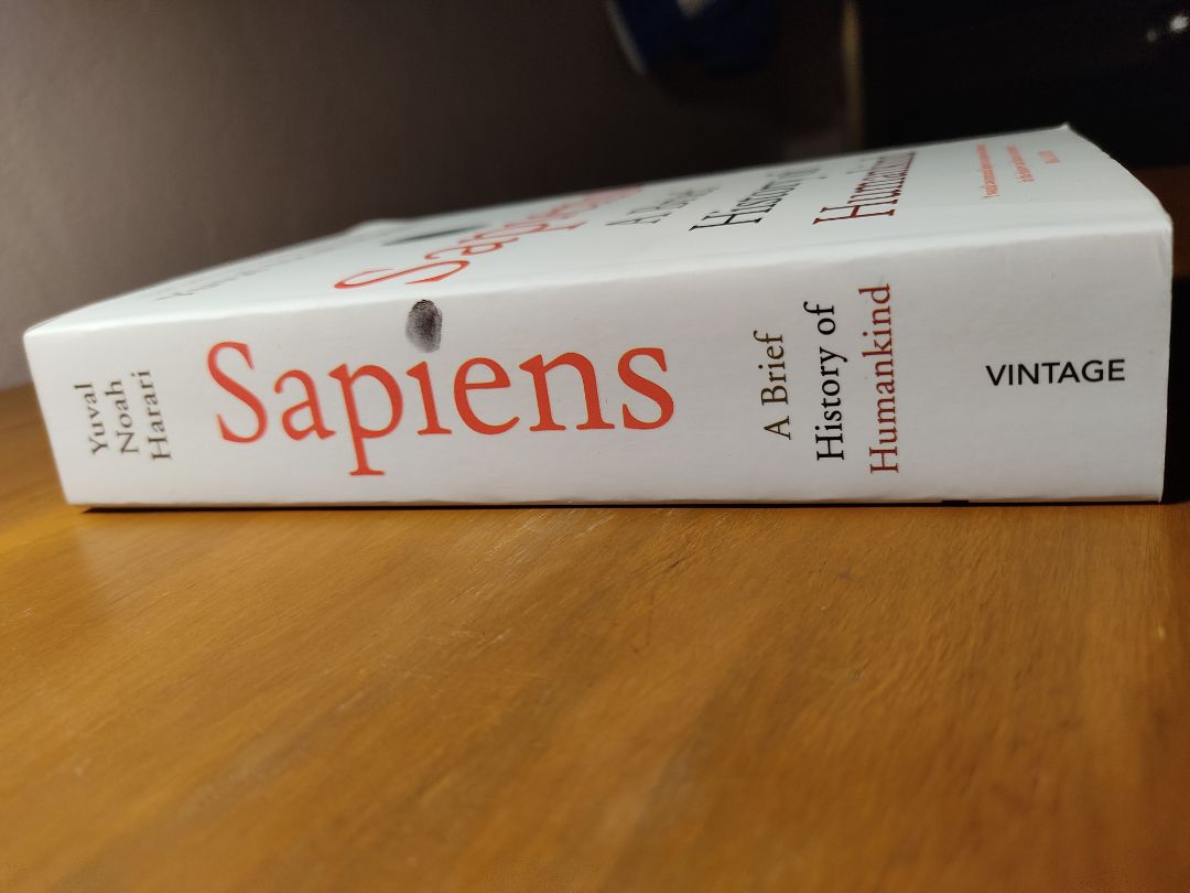Giao hàng chậm, mình nhắn tin giục mấy ngày mới thấy Tiki phản hồi nên trừ một sao. Sách được đóng gói cẩn thận, không xước xát.