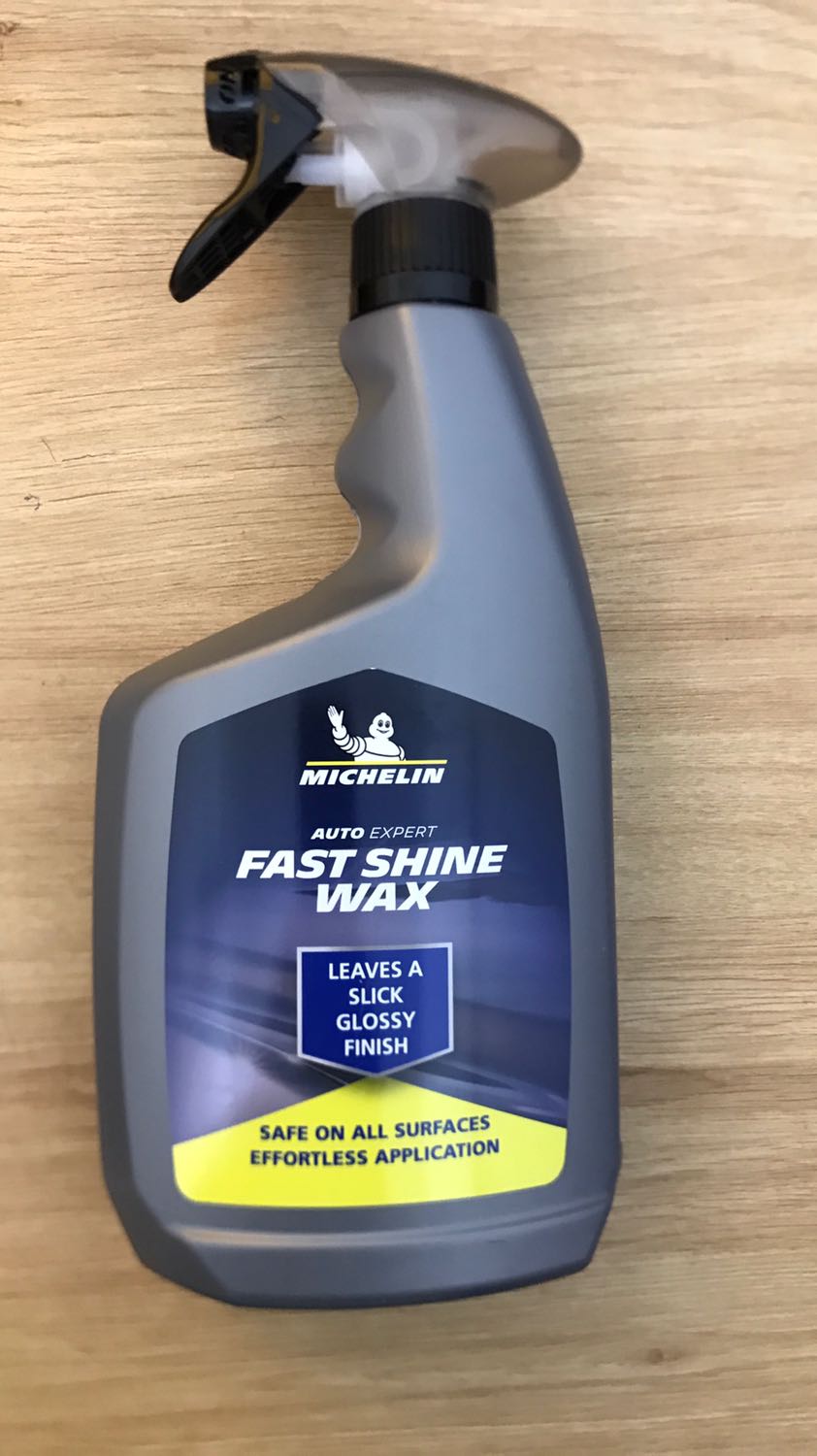 Hàng đúng như mô tả của shop,
Đóng gói cẩn thận, tỉ mỉ và chắc chắn,
Nhân viên giao hàng nhiệt tình, có trách nhiệm. 
Sản phẩm đã dùng mấy chai có chất lượng nên mua để sử dụng.