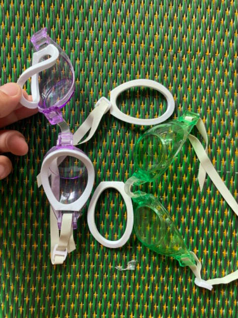 Yêu cầu shop hoàn tiền hoặc giao hàng theo đúng sản phẩm mình quả cáo