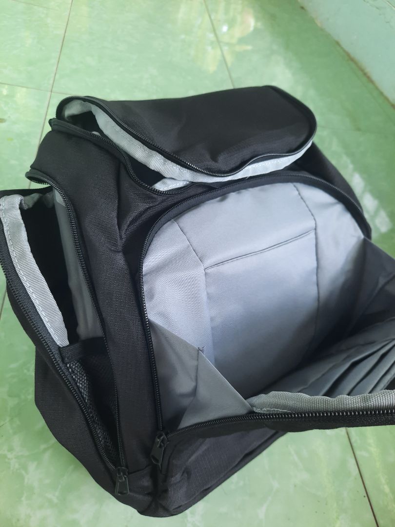 hàng chất lượng, bền,đẹp hơn ảnh 
dây khóa kéo chắc chắn, xịn
bên trong bền, dày dặn 
sản phẩm rất đáng mua