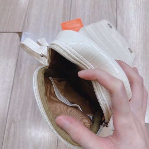 Túi đẹp chất liệu da dày lắm giao hàng nhanh