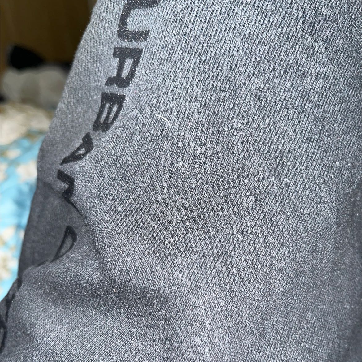 Bị xước từa lưa rồi, chẳng hiểu shop chuẩn bị hàng kiểu gì nữa