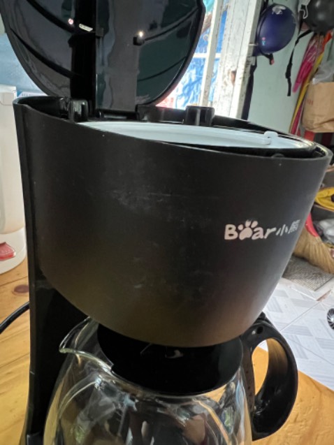 Sản phẩm trầy xướt bụi bẩn, nhìn như máy cũ ko xứng với giá tiền