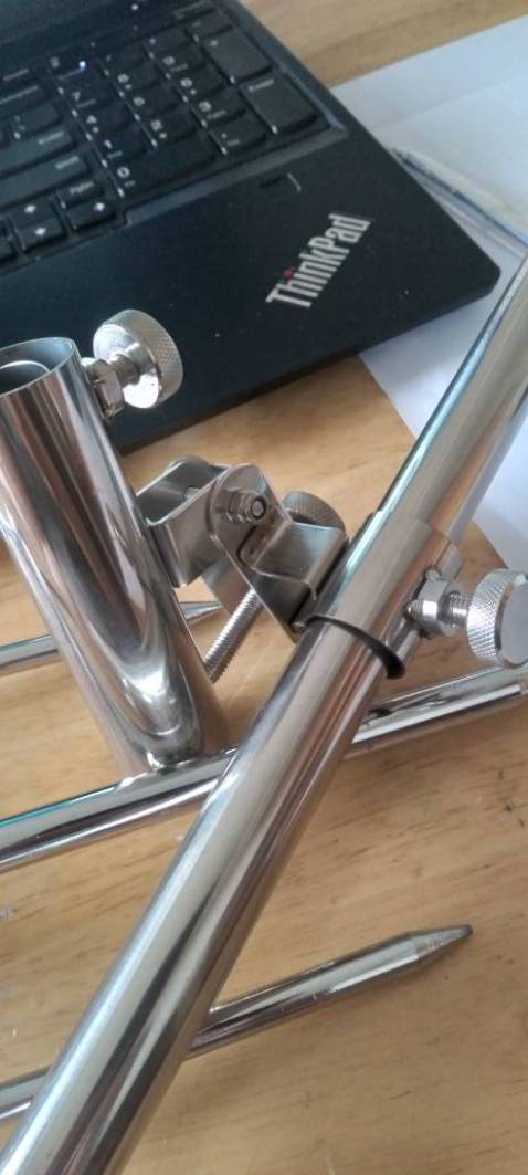 Giao hàng nhanh. Shop đóng gói cẩn thận. Hàng dùng chắc tay..