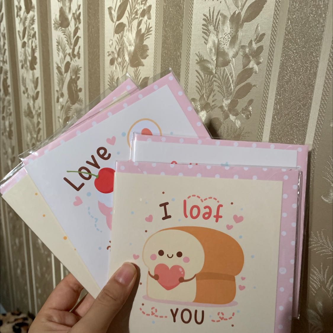 Thiệp to đẹp hơn tưởng tượng. Rất đáng mua nha.