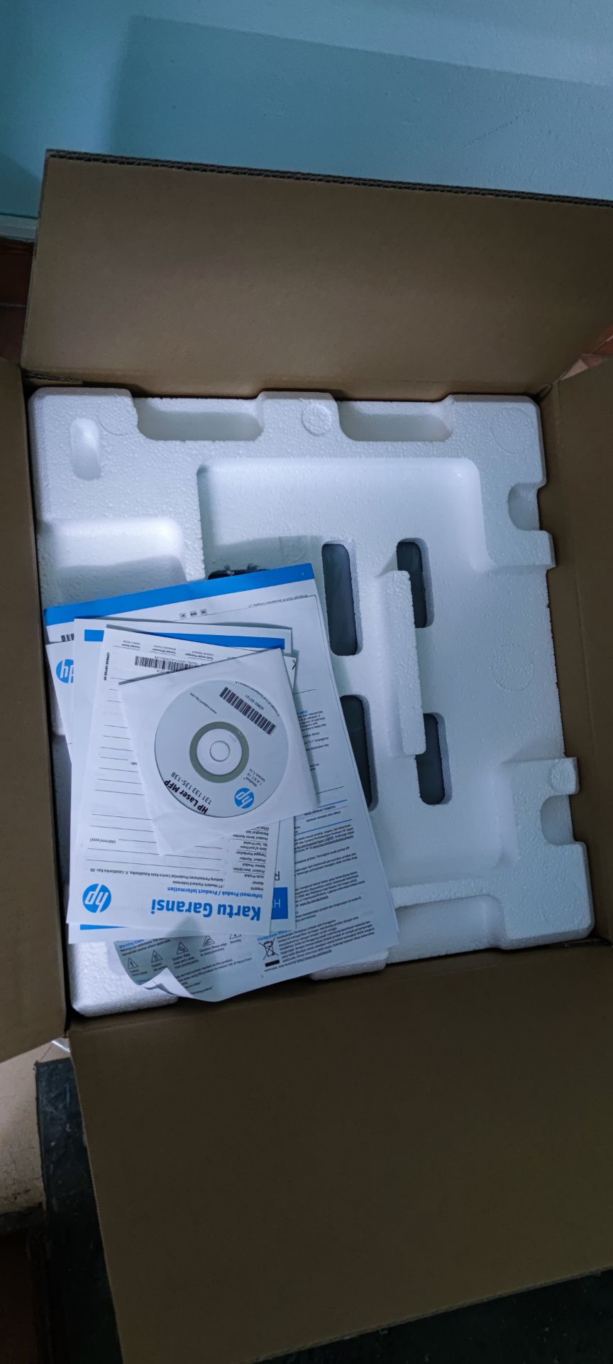 Thiết kế gọn gàng, màu sắc trang nhã, phù hợp với gia đình hoặc văn phòng nhỏ. Kết nối wifi ổn định. In tốt định dạng pdf từ điện thoại. Chất lượng bản in đẹp. Scan nét rõ ràng. Thiết kế gọn gàng, màu sắc trang nhã, phù hợp với gia đình hoặc văn phòng nhỏ. Kết nối wifi ổn định. In tốt định dạng pdf từ điện thoại. Chất lượng bản in đẹp. Scan nét rõ ràng.