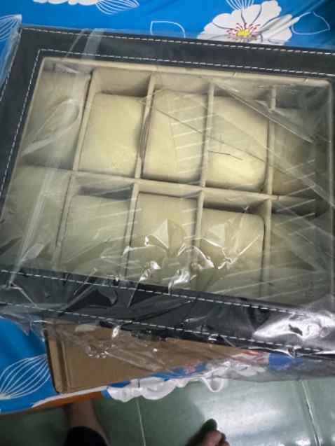 Giao hàng quá tệ, mở ra đã bể gương thì làm gì được nữa, quá chán