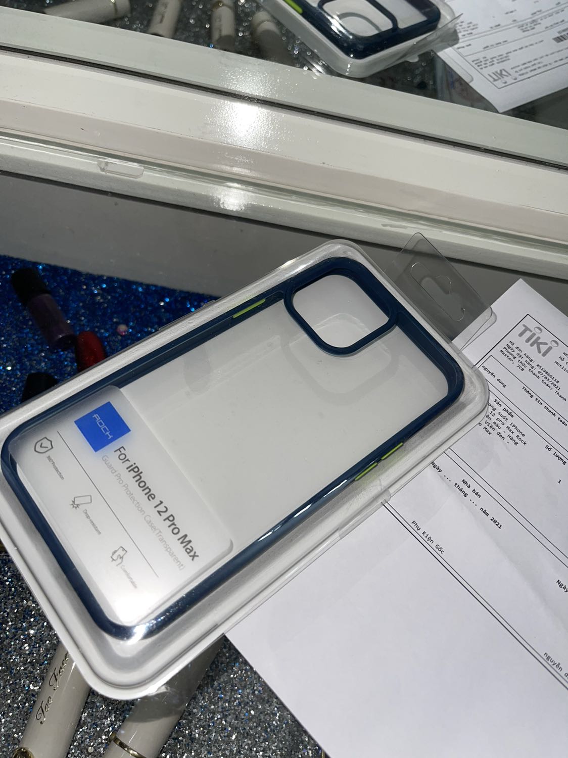 Chất lượng, đóng gói, tất cả đều tốt, duy nhất 1 đều đặt màu đen giao màu xanh thôi ??? nếu đc shop liên hệ đổi dùm mình nhá, vì màu xanh mình có nhiều rồi Chất lượng, đóng gói, tất cả đều tốt, duy nhất 1 đều đặt màu đen giao màu xanh thôi ??? nếu đc shop liên hệ đổi dùm mình nhá, vì màu xanh mình có nhiều rồi