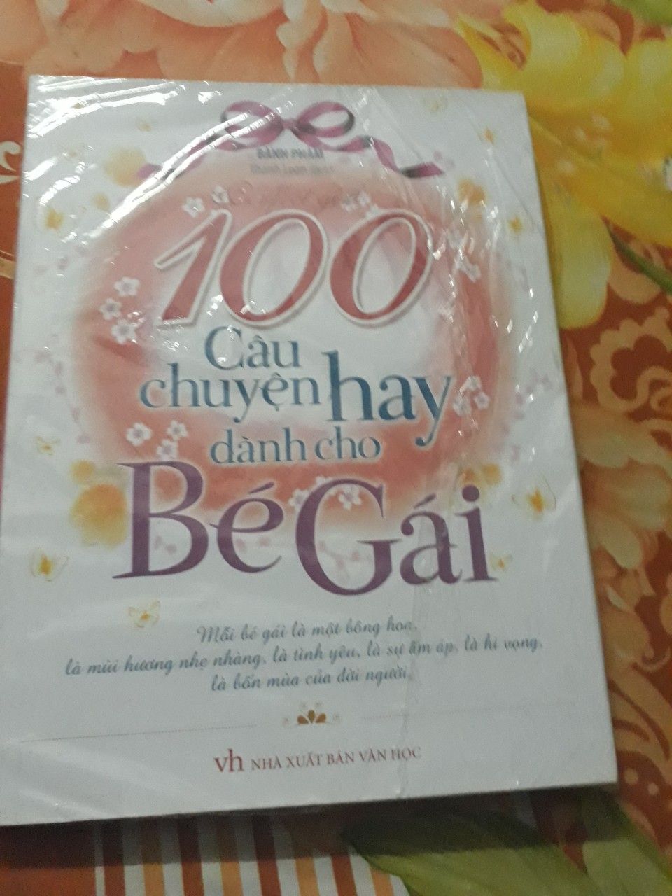 chả hiểu tiki làm việc kiểu gì mà mình đặt cho cháu mình sách bé trai mà giao nhầm sách bé gái. Mình cần hỗ trợ giao lại sp và có lời giải thích cho việc sai sót này