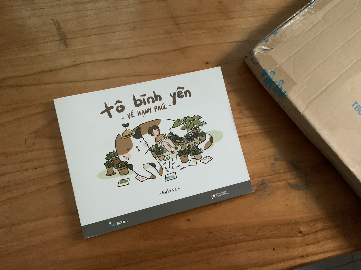 Sách hơi bụi và bẩn ạ 🥲 Nội dung sách dễ thương, có nhiều câu động viên an ủii nhẹ nhàng vừa đọc vừa tô màu cho giải toả stress.