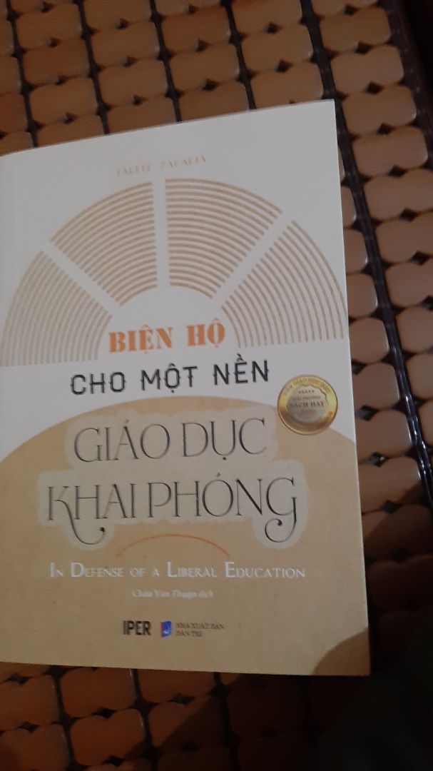 Sách rất hay, phù hợp cho những bạn học sinh THPT hoặc những bạn muốn tìm hiểu về giáo dục khai phóng