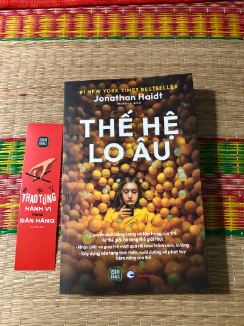 Hình thức bên ngoài sách nhìn đẹp. Nội dung thì mình phải đọc xong mới đánh giá được. Shop đóng gói rất cẩn thận.