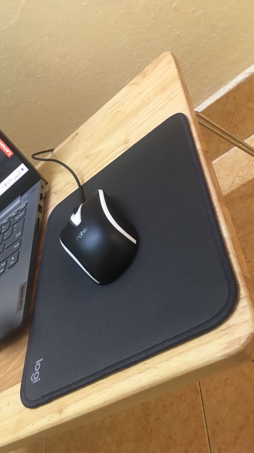 Sản phẩm cũng bình thường. Không được trơn tru và nhạy như mong đợi.