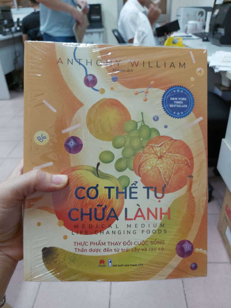 mình đặt mua combo này vì một người bạn khuyên đọc. Vì mới nhận  sách nên chưa nói đến nội dung. Chỉ phàn nàn một điều khi mua, tiki nói có thể sử dụng bookcare và trừ bookcare của mình. Nhưng khi nhận sách thì sách được đóng gói theo dạng combo chứ ko có bọc bookcare gì hết. Nếu ko sử dụng Bookcare thì ko nên tùy tiện trừ như vậy. Vì vậy, giao hàng cho 4 sao nhưng dịch vụ chỉ cho 3 sao để tiki rút kinh nghiệm.