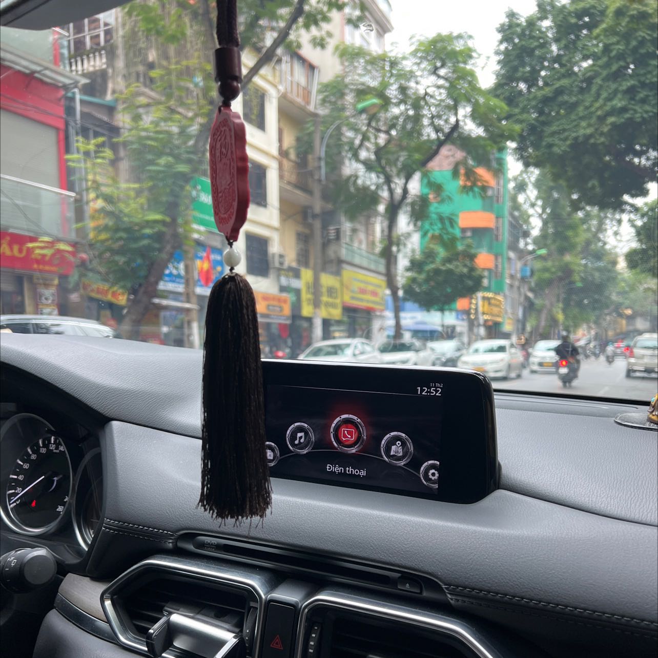 Gạo đợt này hình như ko chuẩn, bị trộn
nhiều hạt trắng đục tròn, thổi bị sượng cứng ko dẻo.