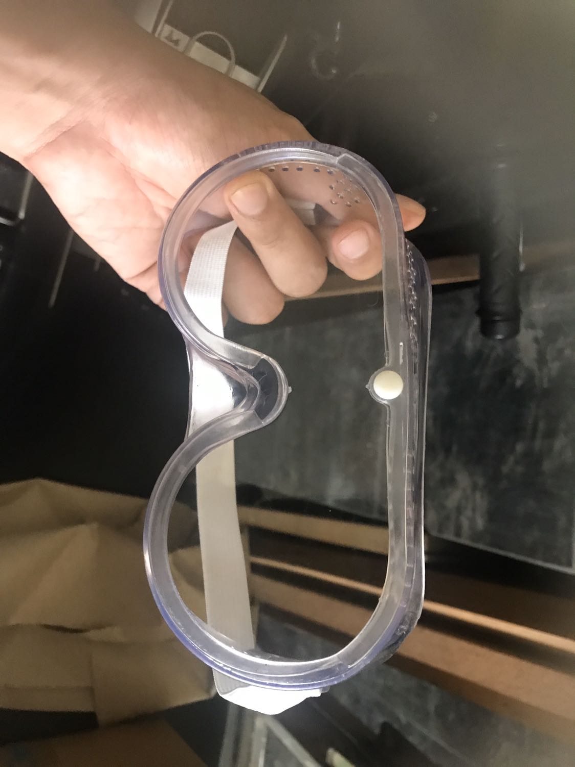 Trước mua cái cũng ingco nhưng bao bì không được đẹp. Giờ thấy hàng chính hãng nên rất thích , nằm trong bao chính hãng tuyệt