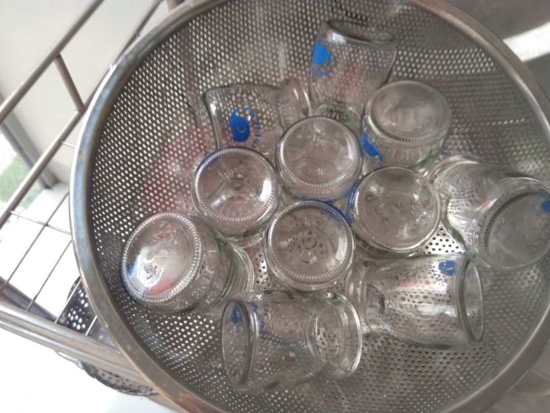 đóng gói ko cẩn thận, giao hàng có 1 cốc bị vỡ. đóng gói ko cẩn thận, giao hàng có 1 cốc bị vỡ.