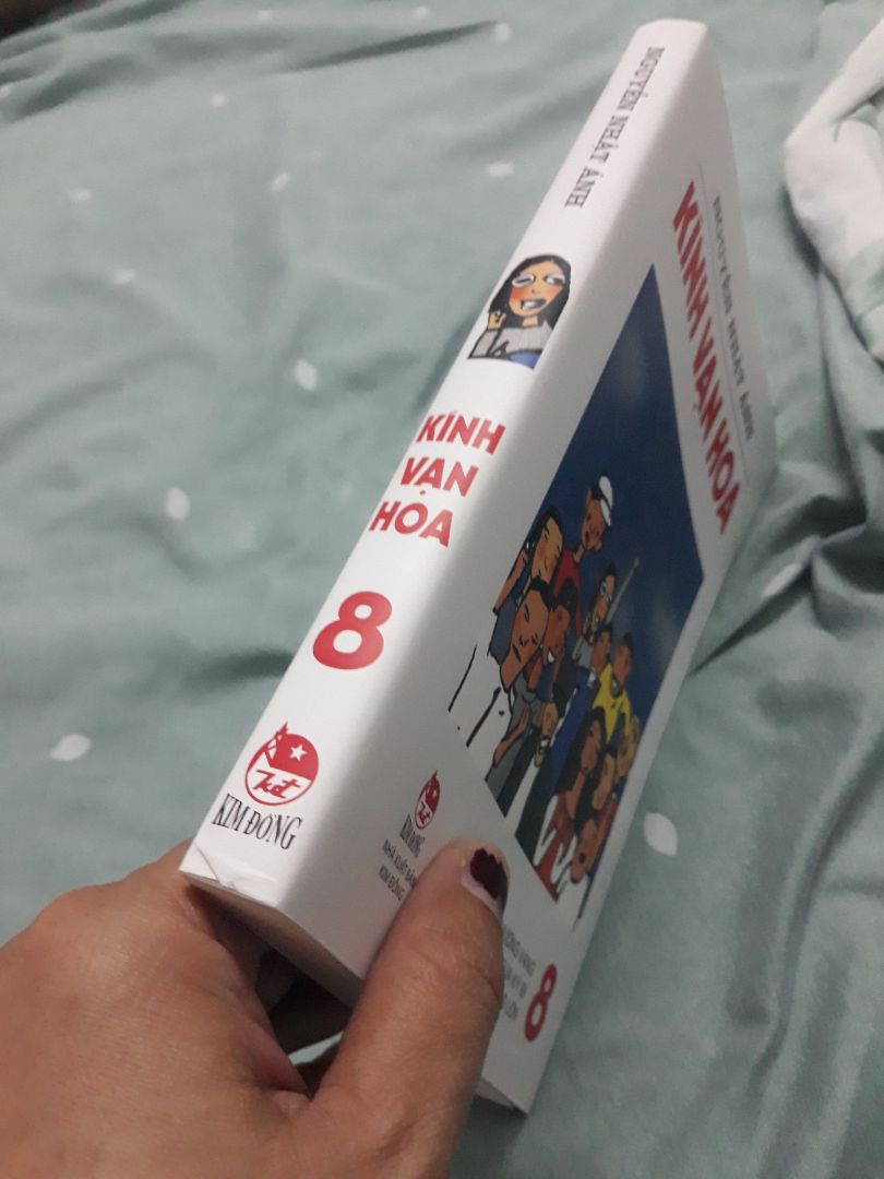 Bộ 18 cuốn, cuốn nào cũng hay riêng, nên đọc cả 18 cuốn để trọn vẹn tác phẩm. Mình thật nể sức viết cũng như thấu hiểu lứa tuổi thơ này, đáng yêu, nghịch ngợm đủ trò...