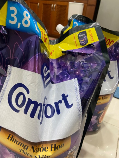 Rất tuyệt vời. Hương thơm xa và lâu.Mùi dễ chịu. Tiki giao hàng nhanh. Ok sẽ mua lại nếu giá tốt hơn nữa 🌹🌹🌹🌹🌹