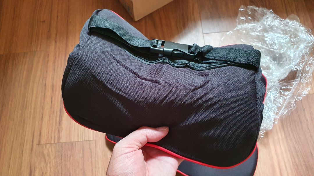 Rất thất vọng !!!
Đóng gói hàng ẩu, tựa lưng và gối đầu không đồng bộ thương hiệu.
Gần đây 4 lần liên tiếp tôi phải đề nghị đổi trả vì sản phẩm k chất lượng. Tiki lưu ý giúp !!!