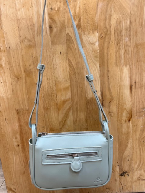 Tr ơii shop yeu thế nhờ hk những hàng đẹp mà còn quà tặng cũng xinh xịn nữa mấy bà nên thử nha 🩷🩷