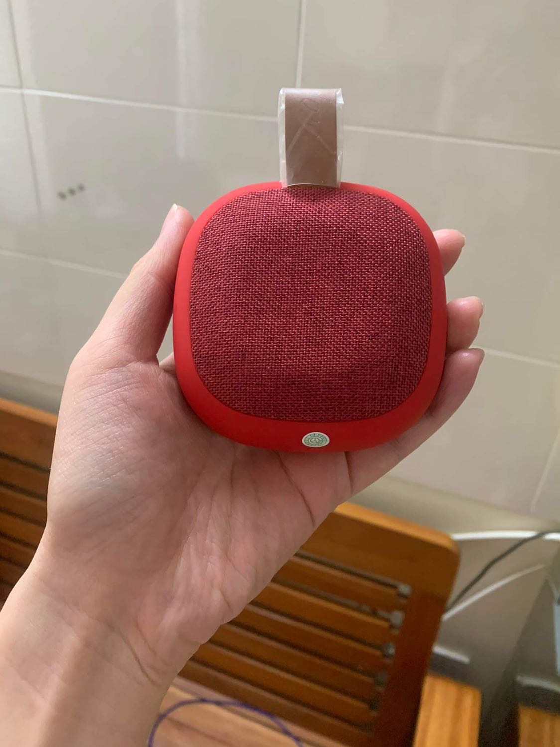 Loa nghe ổn, bluetooth tốt, nhỏ nhắn xinh xắn