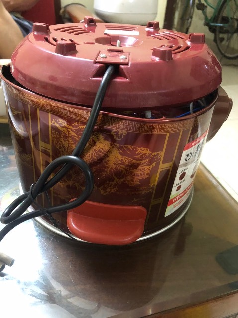 Hàng gửi bị bóp méo. Sau khi yêu cầu đổi hàng thì ship lần 2 bị vỡ nồi :((