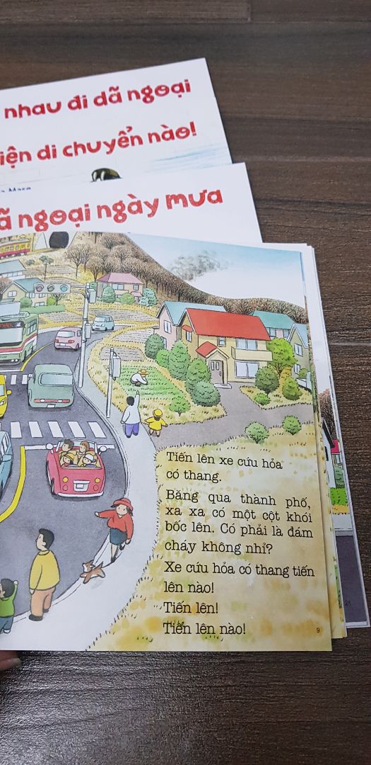 sách rất hay và bổ ích các mom nên mua cho bé , hình ảnh dep