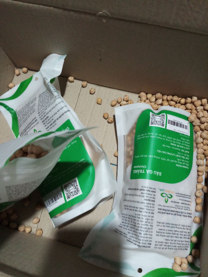 ăn ngon nhưng bao bì dở quá, vận chuyển thôi mà bọc đã bị hở miệng. mua 5 bich mà bị hở miệng và đỗ hết 2 bịch ăn ngon nhưng bao bì dở quá, vận chuyển thôi mà bọc đã bị hở miệng. mua 5 bich mà bị hở miệng và đỗ hết 2 bịch